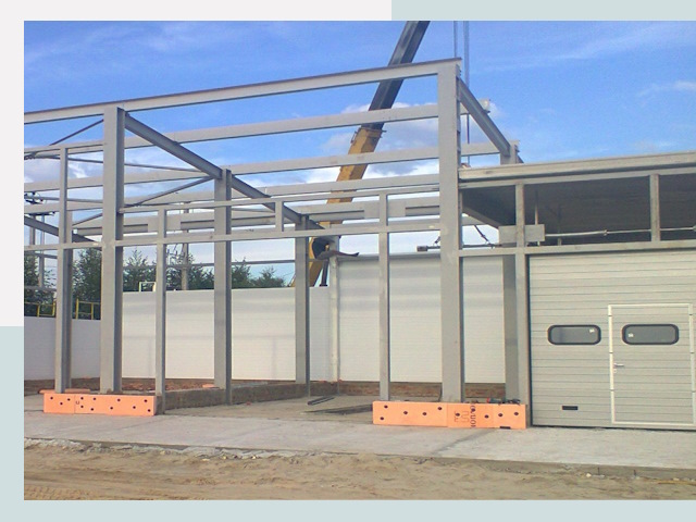 Строительство автосервисов от СтальСтрой-Крл по цене 612 руб.